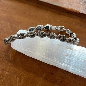 Chic Silver Heart Bracelet